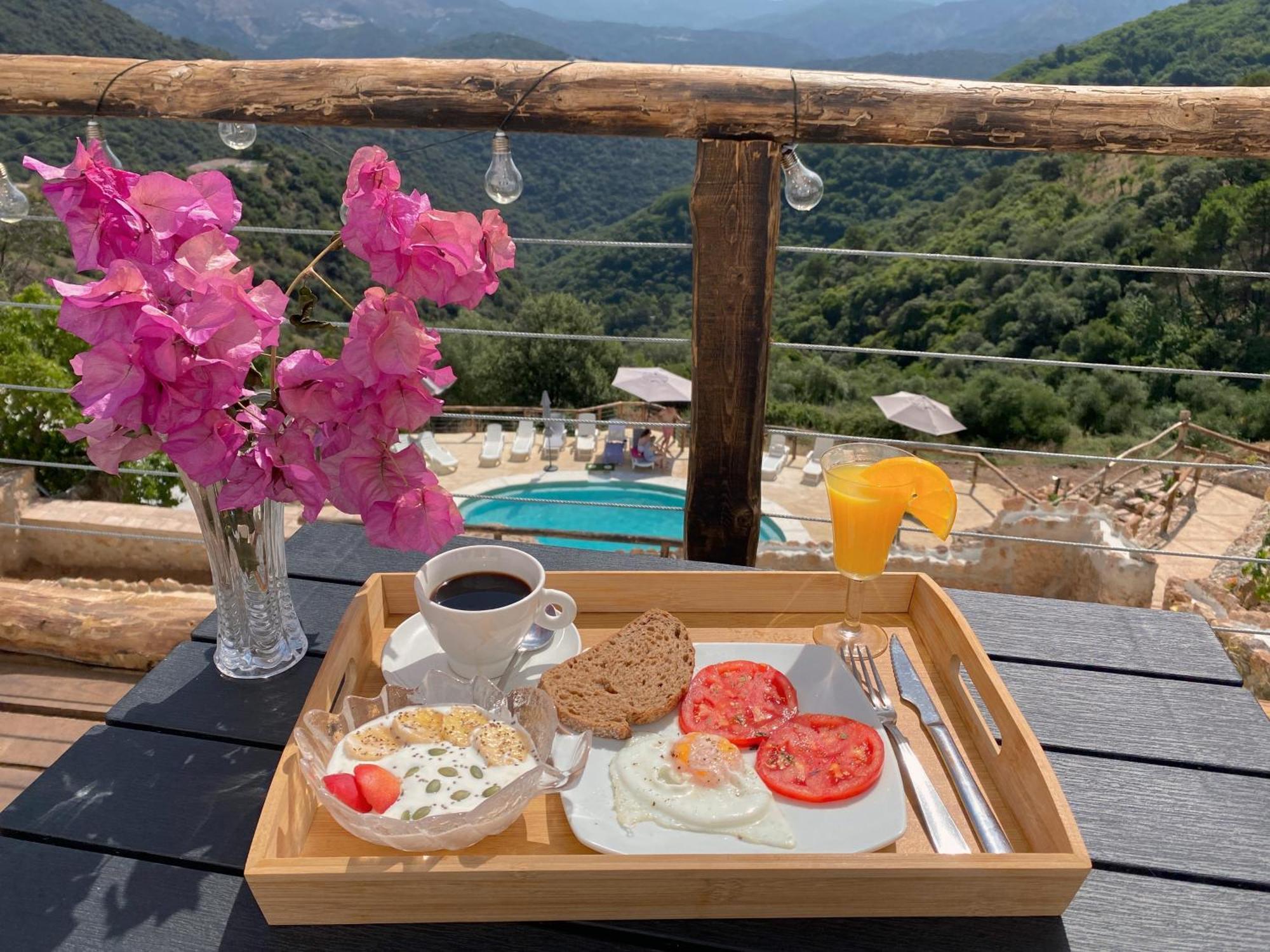 Hotel Almeji Benadalid Bagian luar foto